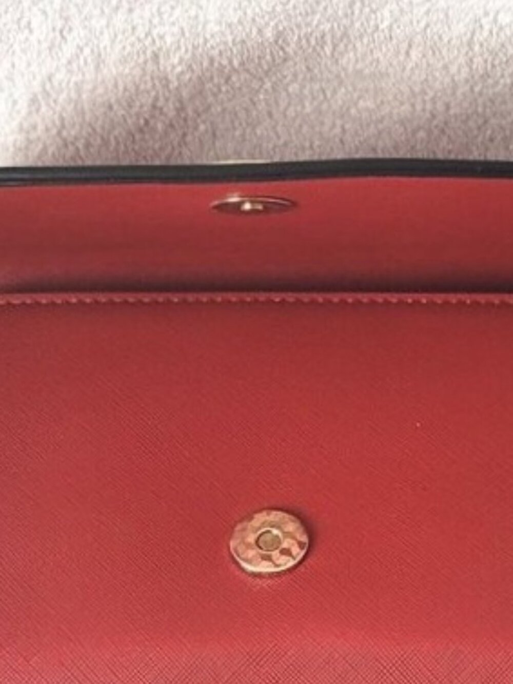Marilyn Monroe Lipstick Red Clutch Purse - Picture 3 of 4